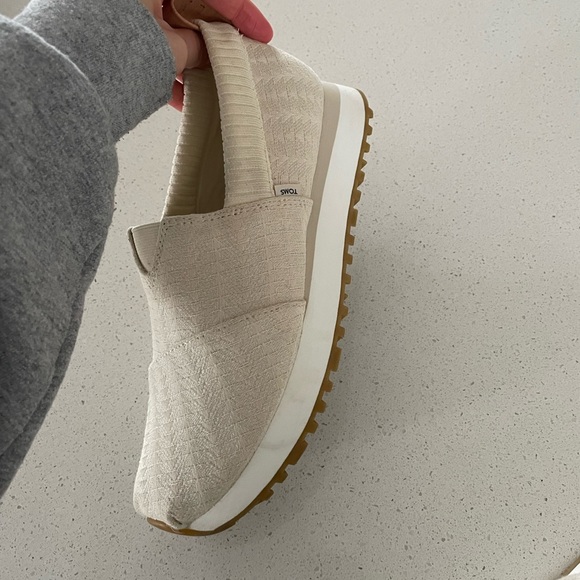 Toms Diamond Weave slip on sneakers size 7.5 - Picture 5 of 9